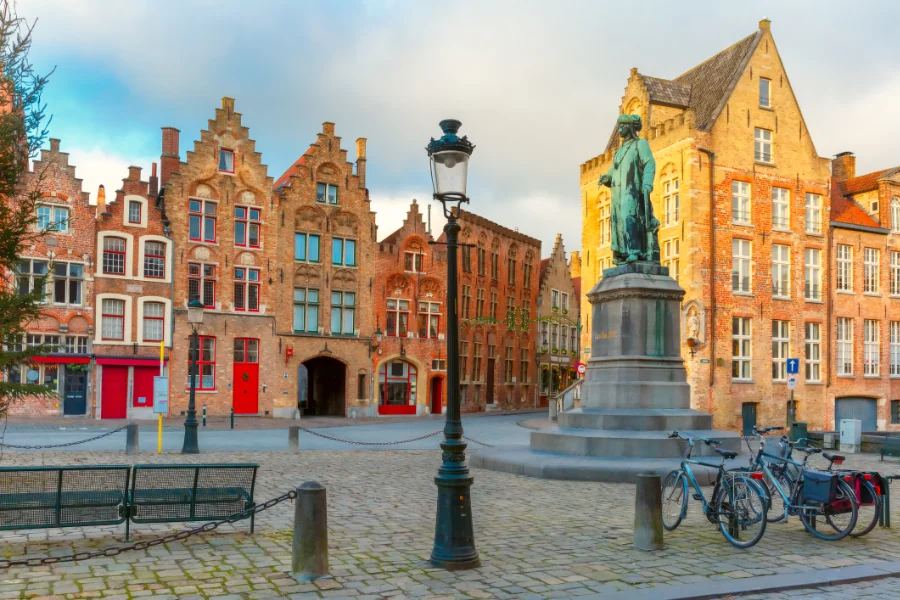 Verken de historische stad Brugge op de fiets