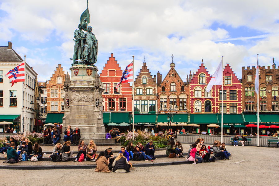 Het Leven in Historische Belgische Steden: Antwerpen, Brugge en Gent
