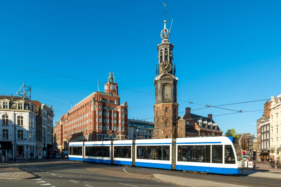 Je weg vinden in Amsterdam: vervoerstips en crowd management